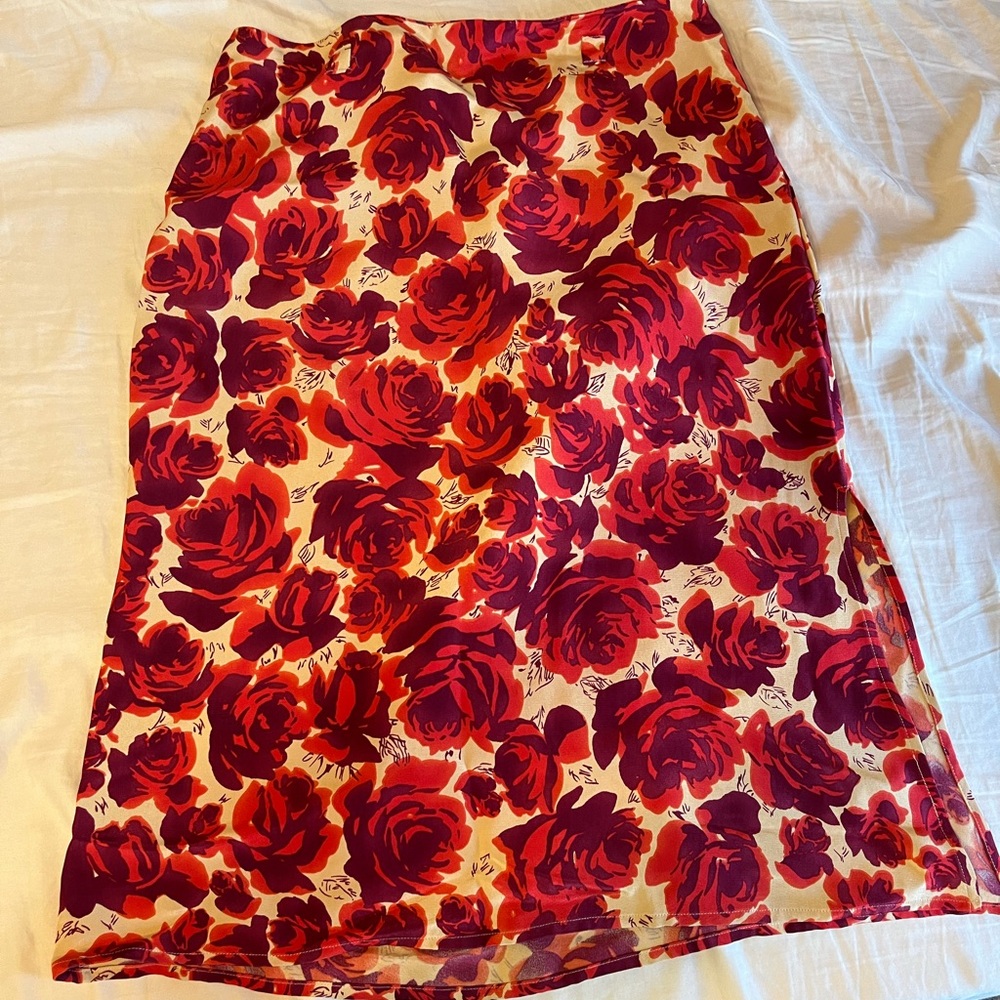 White + Warren 100% silk floral skirt